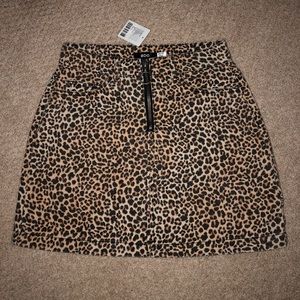 NEVER WORN URBAN OUTFITTERS BDG DENIM SKIRT